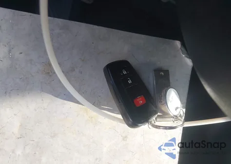 2017 Toyota Prius Three из США, поврежденный, VIN JTDKARFUXH3047194